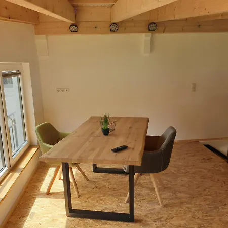 Beim Hooch. Lisbeth Brucktal